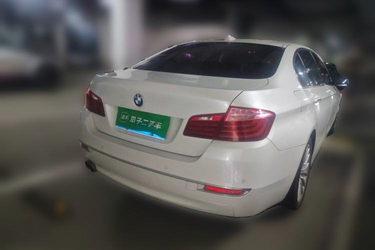 Used BMW 5 Series 2014 525Li Luxury Design Package Rear Right 45 Deg
