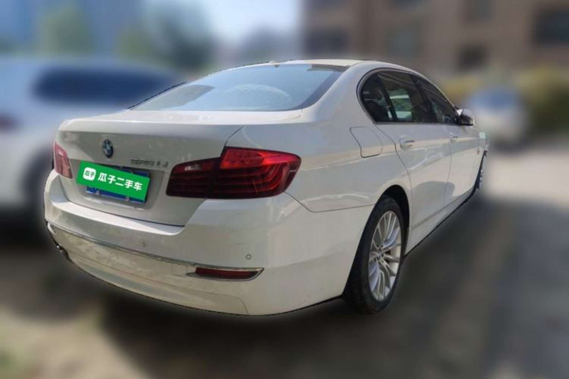 Used BMW 5 Series 2014 525Li Luxury Design Package Rear Right 45 Deg