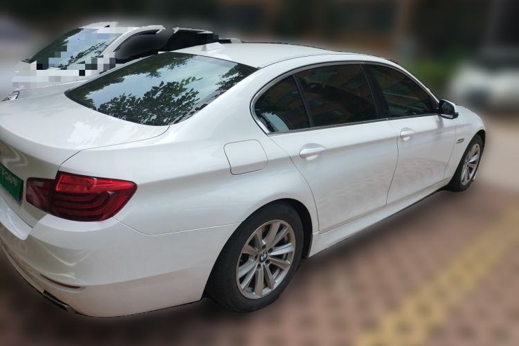 Used BMW 5 Series 2014 520Li Elegant Model Rear Right 45 Deg