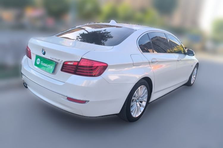 Used BMW 5 Series 2014 525Li Luxury Design Package Rear Right 45 Deg