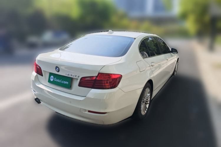 Used BMW 5 Series 2014 525Li Leading Model Rear Right 45 Deg