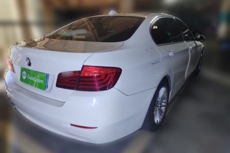 Used BMW 5 Series 2014 525Li Leading Model Rear Right 45 Deg