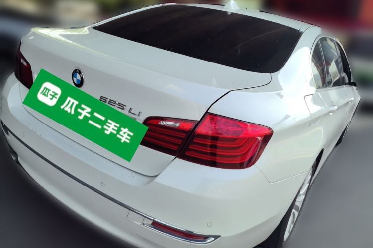 Used BMW 5 Series 2014 525Li Luxury Design Package Rear Right 45 Deg
