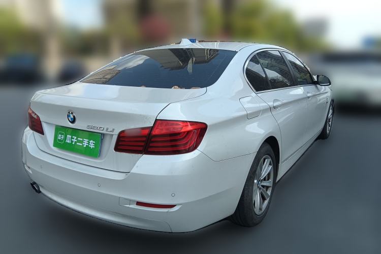 Used BMW 5 Series 2014 520Li Elegant Model Rear Right 45 Deg