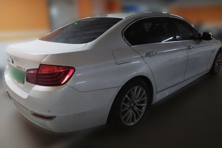 Used BMW 5 Series 2014 525Li Luxury Design Package Rear Right 45 Deg