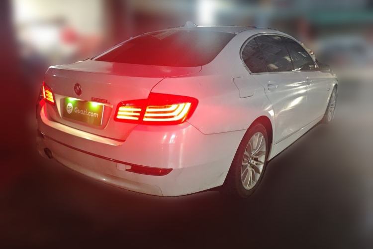 Used BMW 5 Series 2014 525Li Luxury Design Package Rear Right 45 Deg