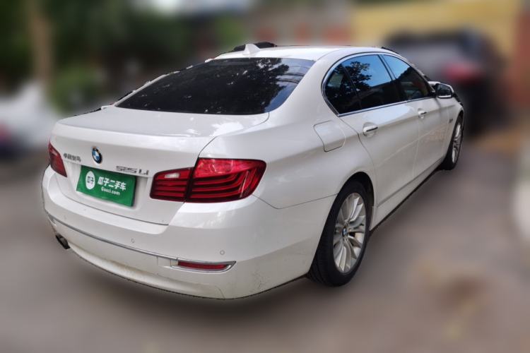 Used BMW 5 Series 2014 525Li Luxury Design Package Rear Right 45 Deg