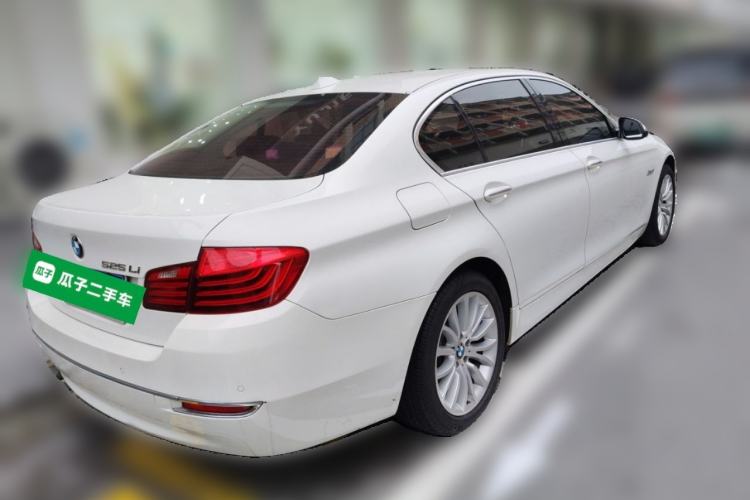 Used BMW 5 Series 2014 525Li Luxury Design Package Rear Right 45 Deg