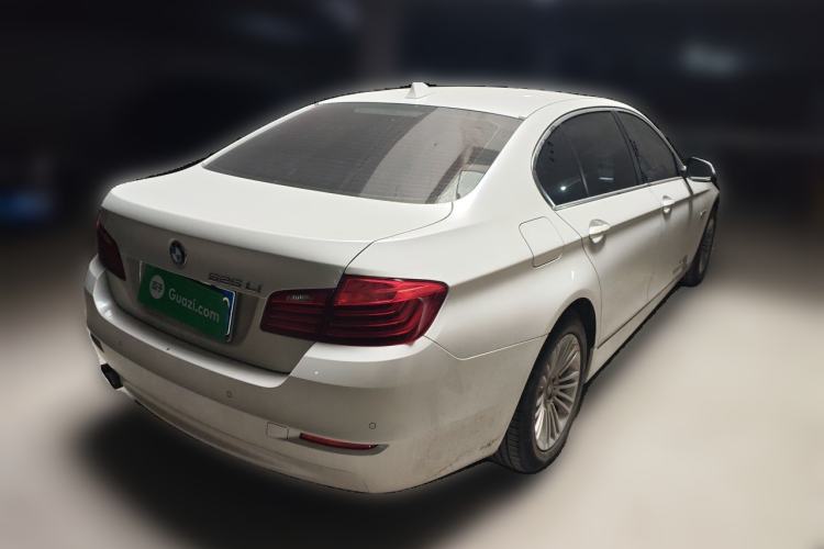 Used BMW 5 Series 2014 525Li Leading Model Rear Right 45 Deg