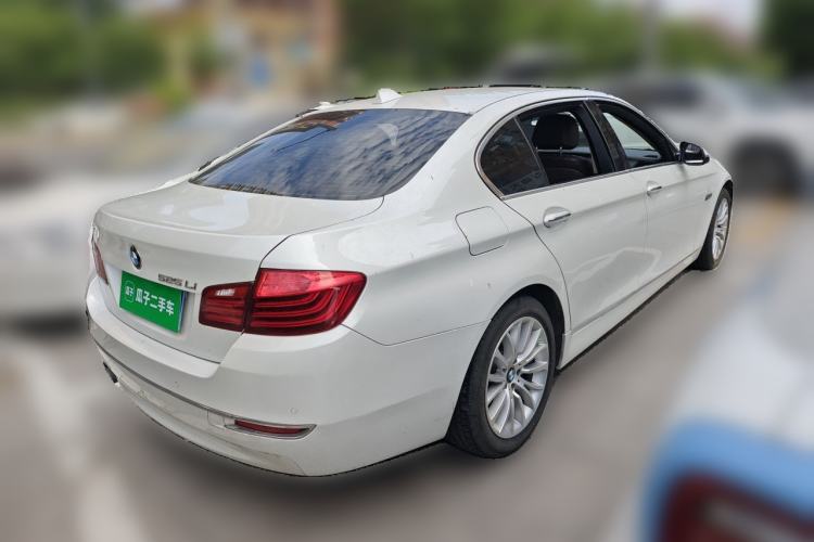 Used BMW 5 Series 2014 525Li Luxury Design Package Rear Right 45 Deg