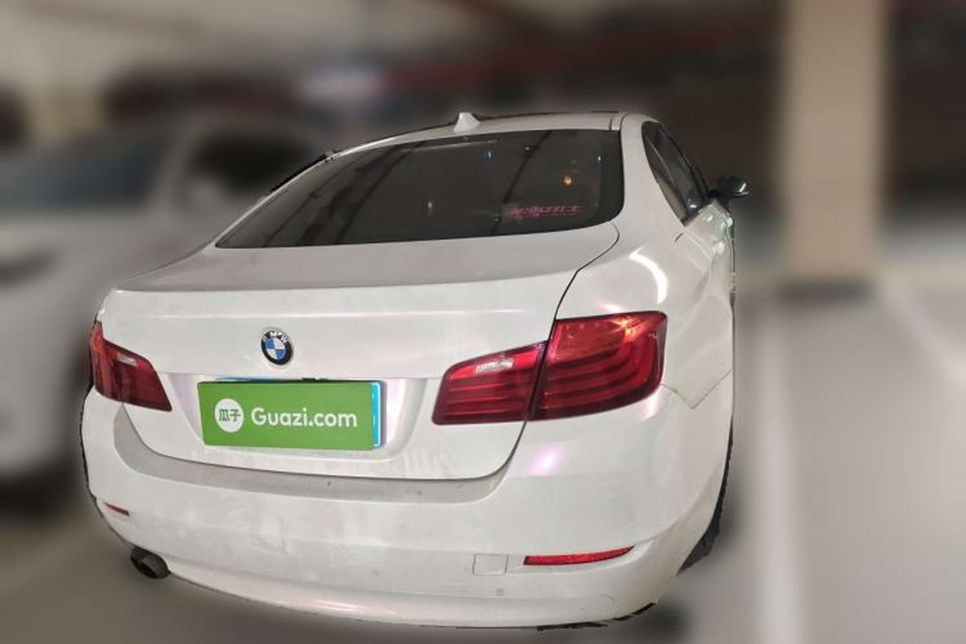 Used BMW 5 Series 2014 520Li Elegant Model Rear Right 45 Deg