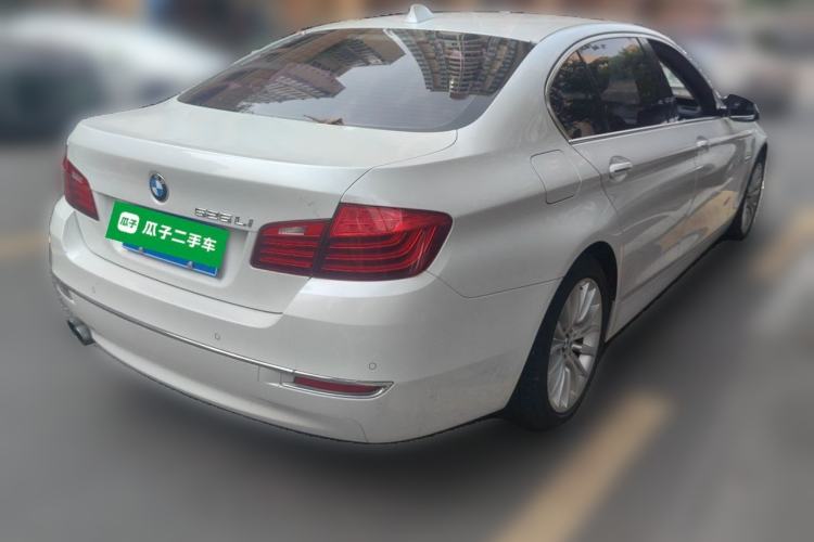 Used BMW 5 Series 2014 525Li Luxury Design Package Rear Right 45 Deg
