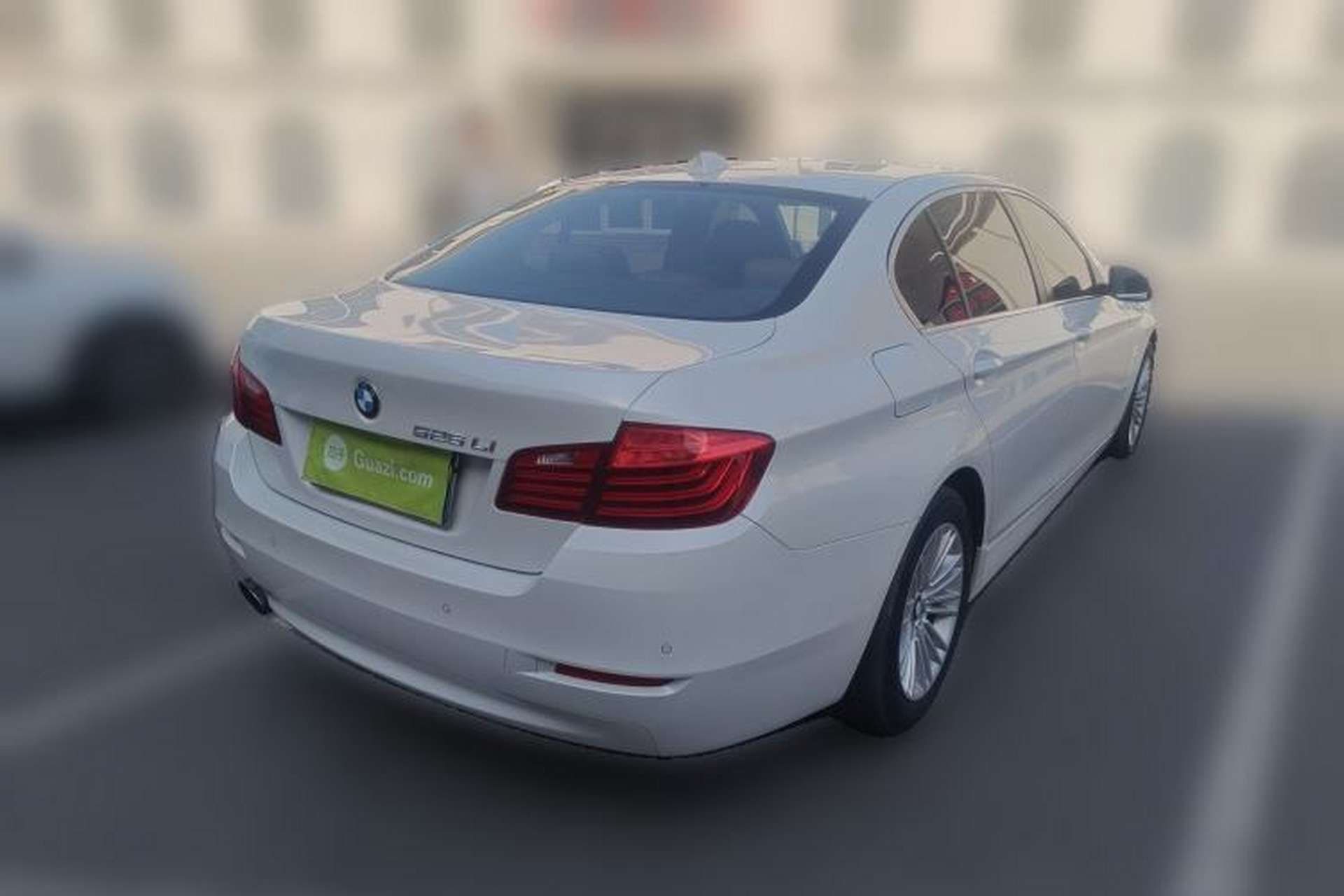 Used BMW 5 Series 2014 525Li Leading Model Rear Right 45 Deg