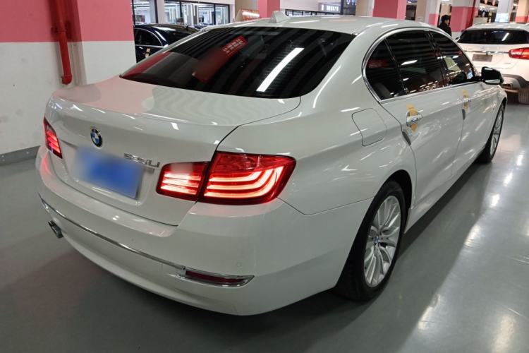 Used BMW 5 Series 2014 525Li Luxury Design Package Rear Right 45 Deg