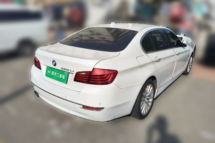 Used BMW 5 Series 2014 525Li Luxury Design Package Rear Right 45 Deg