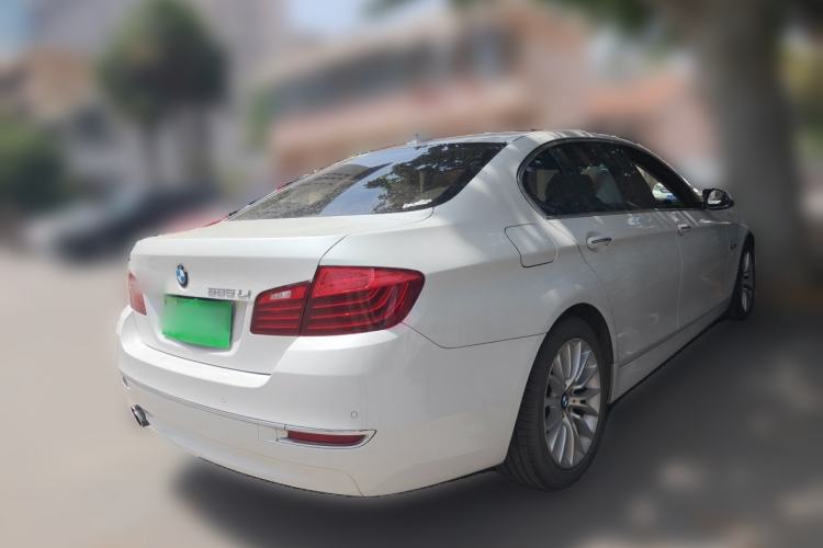 Used BMW 5 Series 2014 525Li Luxury Design Package Rear Right 45 Deg