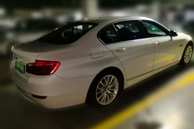 Used BMW 5 Series 2014 525Li Luxury Design Package Rear Right 45 Deg
