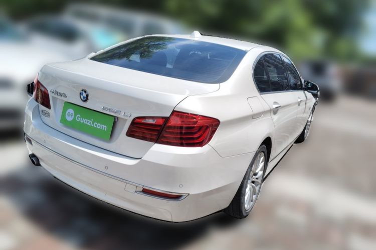 Used BMW 5 Series 2014 525Li Luxury Design Package Rear Right 45 Deg