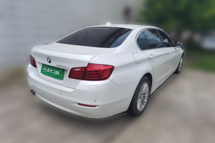 Used BMW 5 Series 2014 525Li Leading Model Rear Right 45 Deg