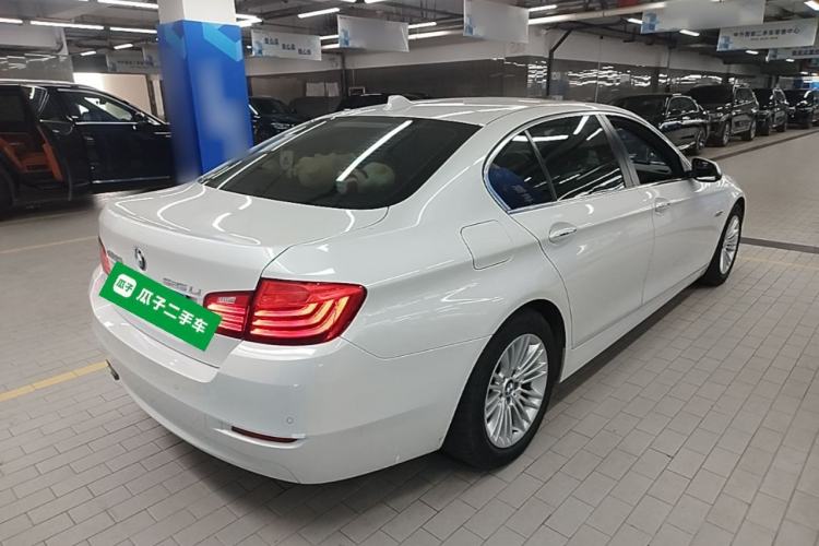 Used BMW 5 Series 2014 525Li Leading Model Rear Right 45 Deg