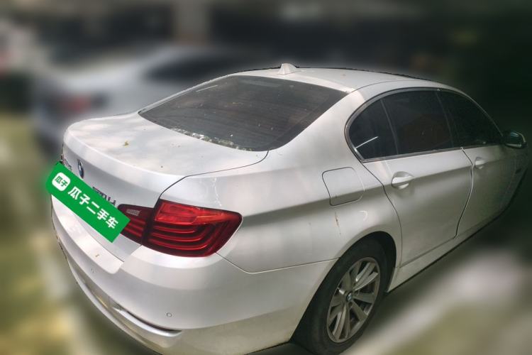 Used BMW 5 Series 2014 520Li Elegant Model Rear Right 45 Deg