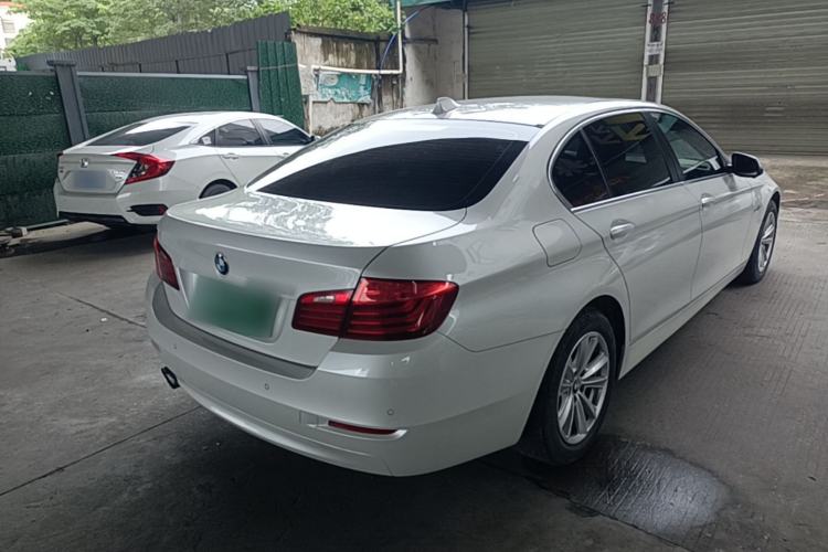 Used BMW 5 Series 2014 520Li Elegant Model Rear Right 45 Deg
