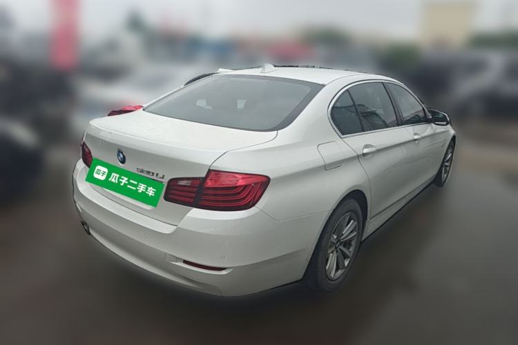 Used BMW 5 Series 2014 520Li Elegant Model Rear Right 45 Deg