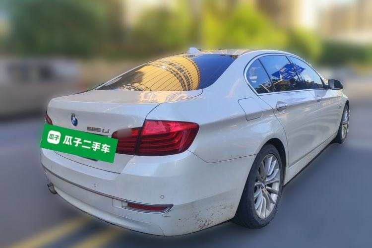 Used BMW 5 Series 2014 525Li Luxury Design Package Rear Right 45 Deg