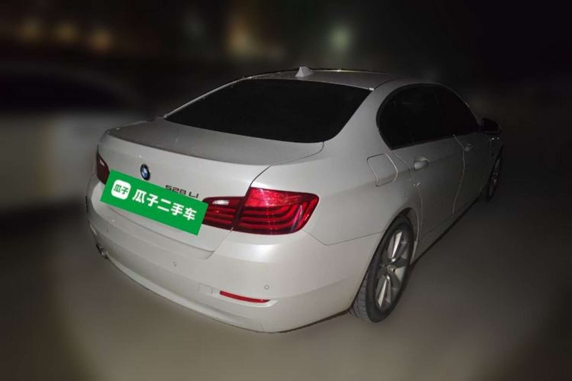 Used BMW 5 Series 2014 528Li Leading Model Rear Right 45 Deg