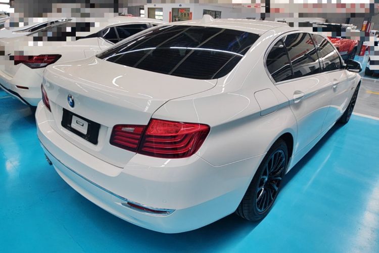 Used BMW 5 Series 2014 525Li Luxury Design Package Rear Right 45 Deg