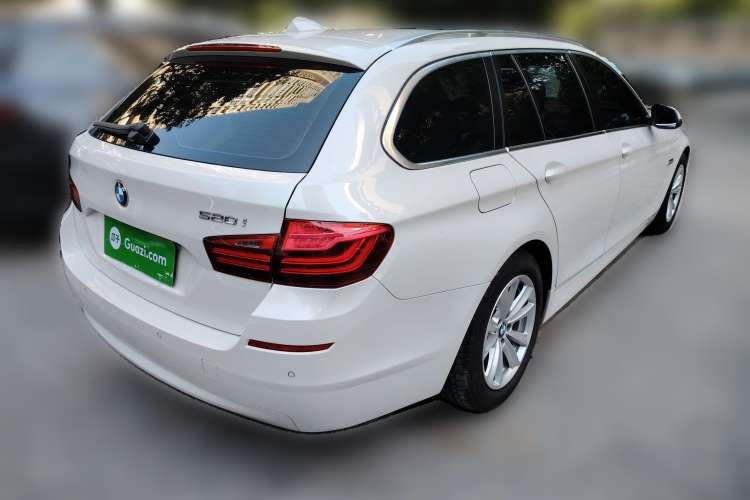 Used BMW 5 Series 2014 520i Touring Edition Rear Right 45 Deg