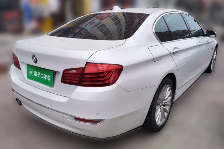 Used BMW 5 Series 2014 525Li Luxury Design Package Rear Right 45 Deg