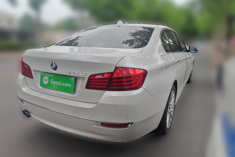 Used BMW 5 Series 2014 525Li Luxury Design Package Rear Right 45 Deg