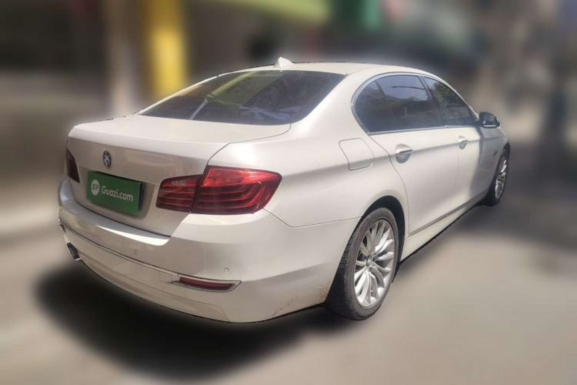 Used BMW 5 Series 2014 525Li Luxury Design Package Rear Right 45 Deg