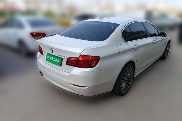 Used BMW 5 Series 2014 520Li Elegant Model Rear Right 45 Deg