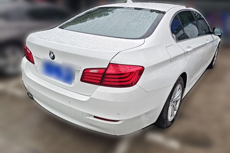 Used BMW 5 Series 2014 520Li Elegant Model Rear Right 45 Deg