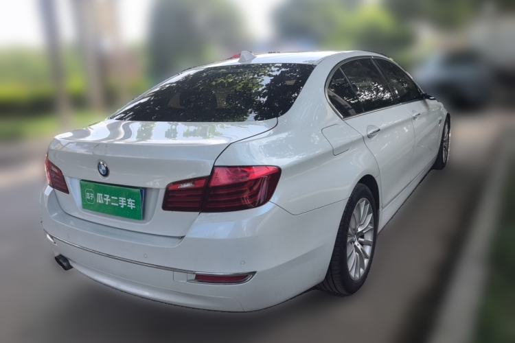 Used BMW 5 Series 2014 525Li Luxury Design Package Rear Right 45 Deg