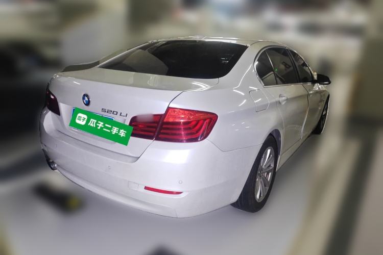 Used BMW 5 Series 2014 520Li Elegant Model Rear Right 45 Deg