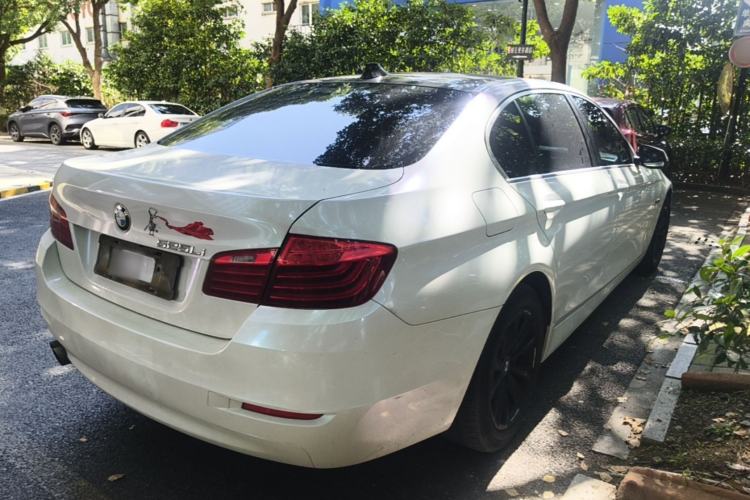 Used BMW 5 Series 2014 520Li Elegant Model Rear Right 45 Deg