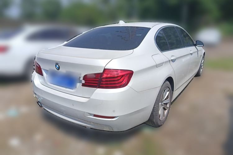 Used BMW 5 Series 2014 520Li Elegant Model Rear Right 45 Deg
