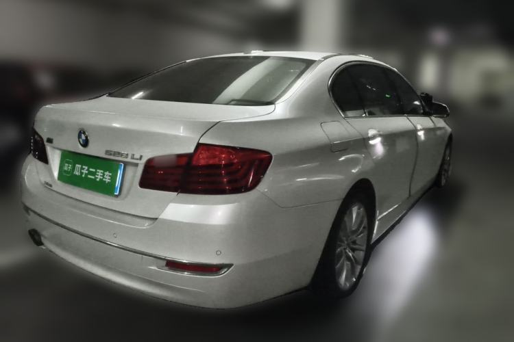 Used BMW 5 Series 2014 525Li Luxury Design Package Rear Right 45 Deg