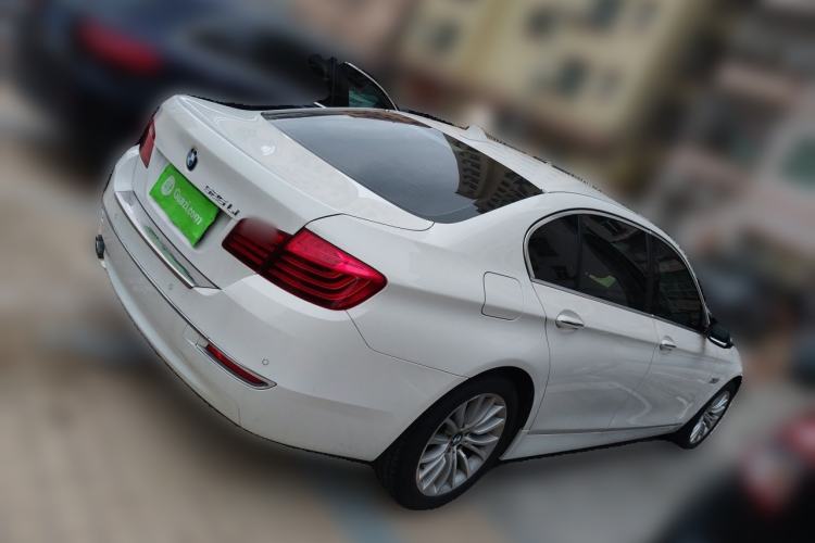 Used BMW 5 Series 2014 525Li Luxury Design Package Rear Right 45 Deg