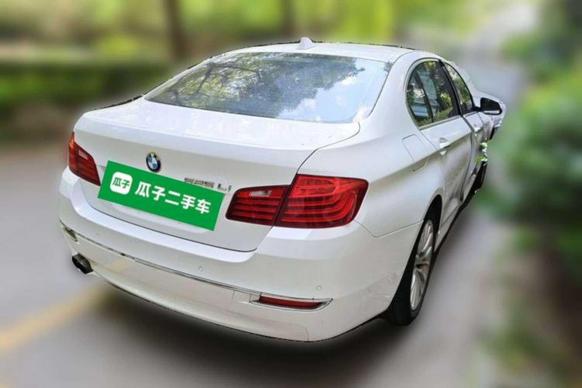 Used BMW 5 Series 2014 525Li Luxury Design Package Rear Right 45 Deg