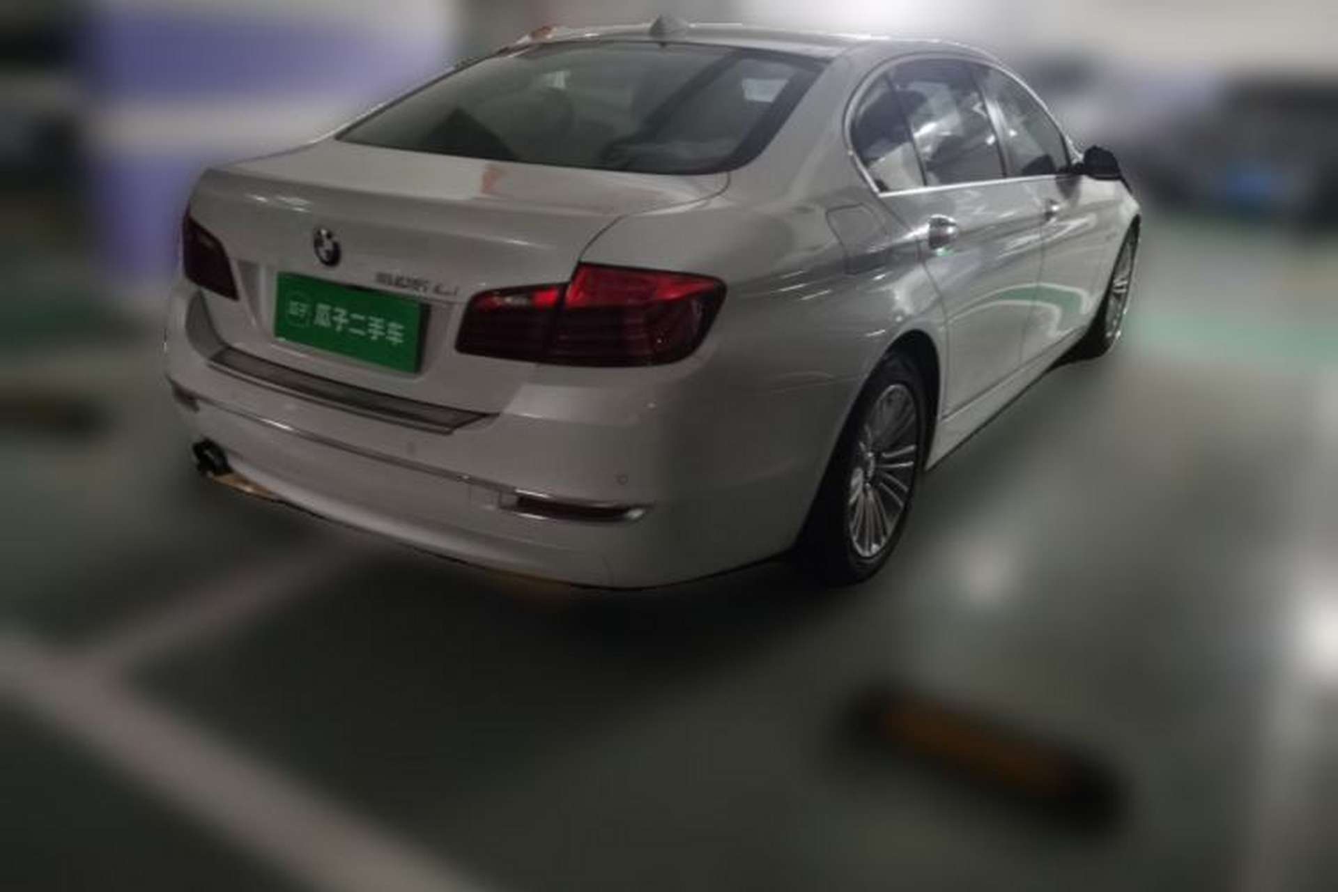 Used BMW 5 Series 2014 525Li Leading Model Rear Right 45 Deg