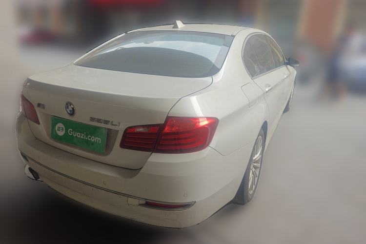 Used BMW 5 Series 2014 525Li Luxury Design Package Rear Right 45 Deg