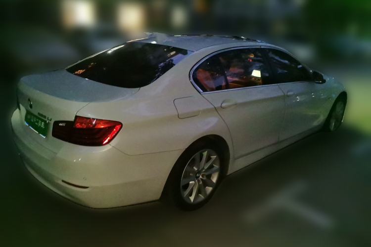 Used BMW 5 Series 2014 528Li Leading Model Rear Right 45 Deg
