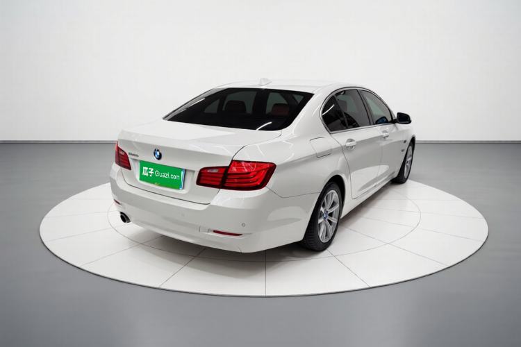 Used BMW 5 Series 2014 520i Elegant Edition Rear Right 45 Deg