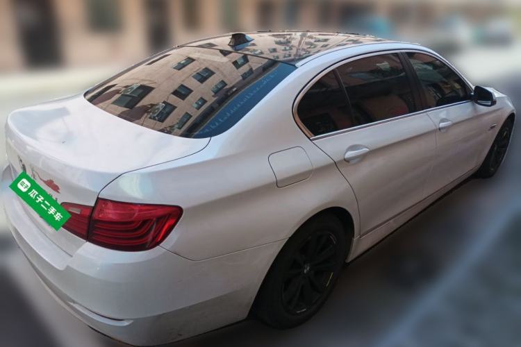 Used BMW 5 Series 2014 520Li Elegant Model Rear Right 45 Deg