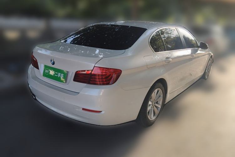 Used BMW 5 Series 2014 520Li Elegant Model Rear Right 45 Deg