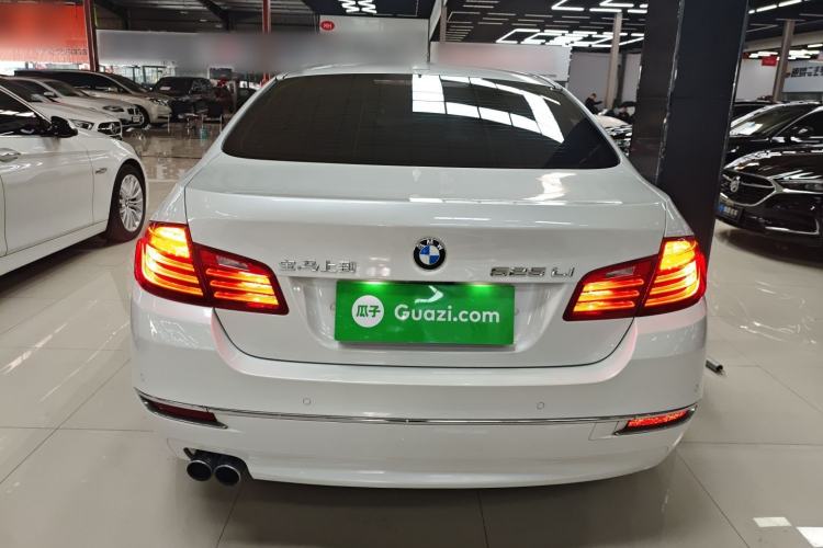 Used BMW 5 Series 2014 525Li Luxury Design Package Rear